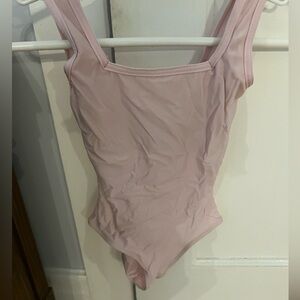 Yumiko XS Marieke leotard pink